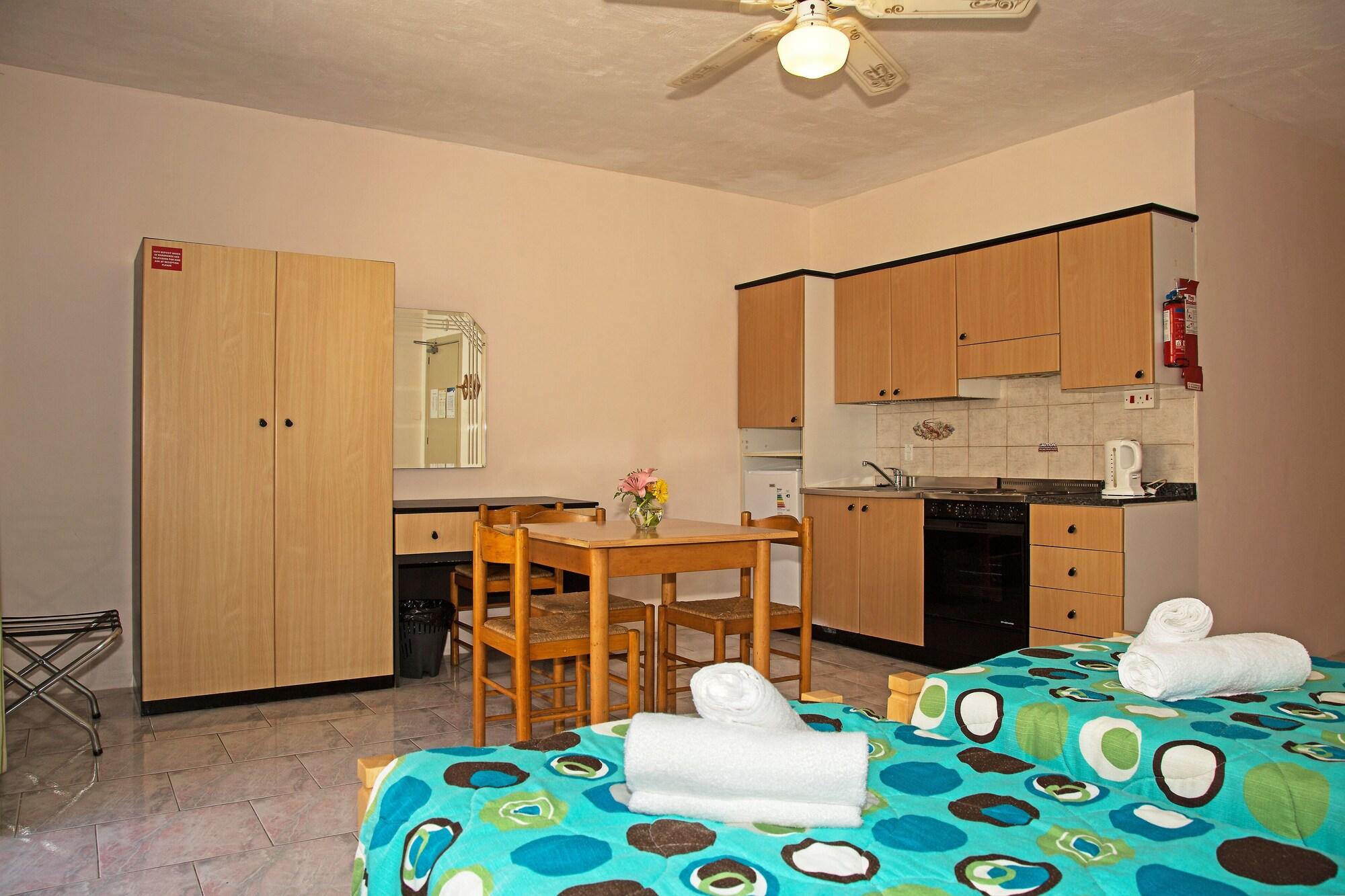 White Dolphin Complex Aparthotel Qawra Εξωτερικό φωτογραφία
