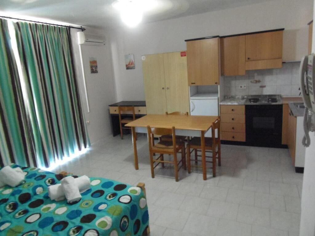 White Dolphin Complex Aparthotel Qawra Εξωτερικό φωτογραφία