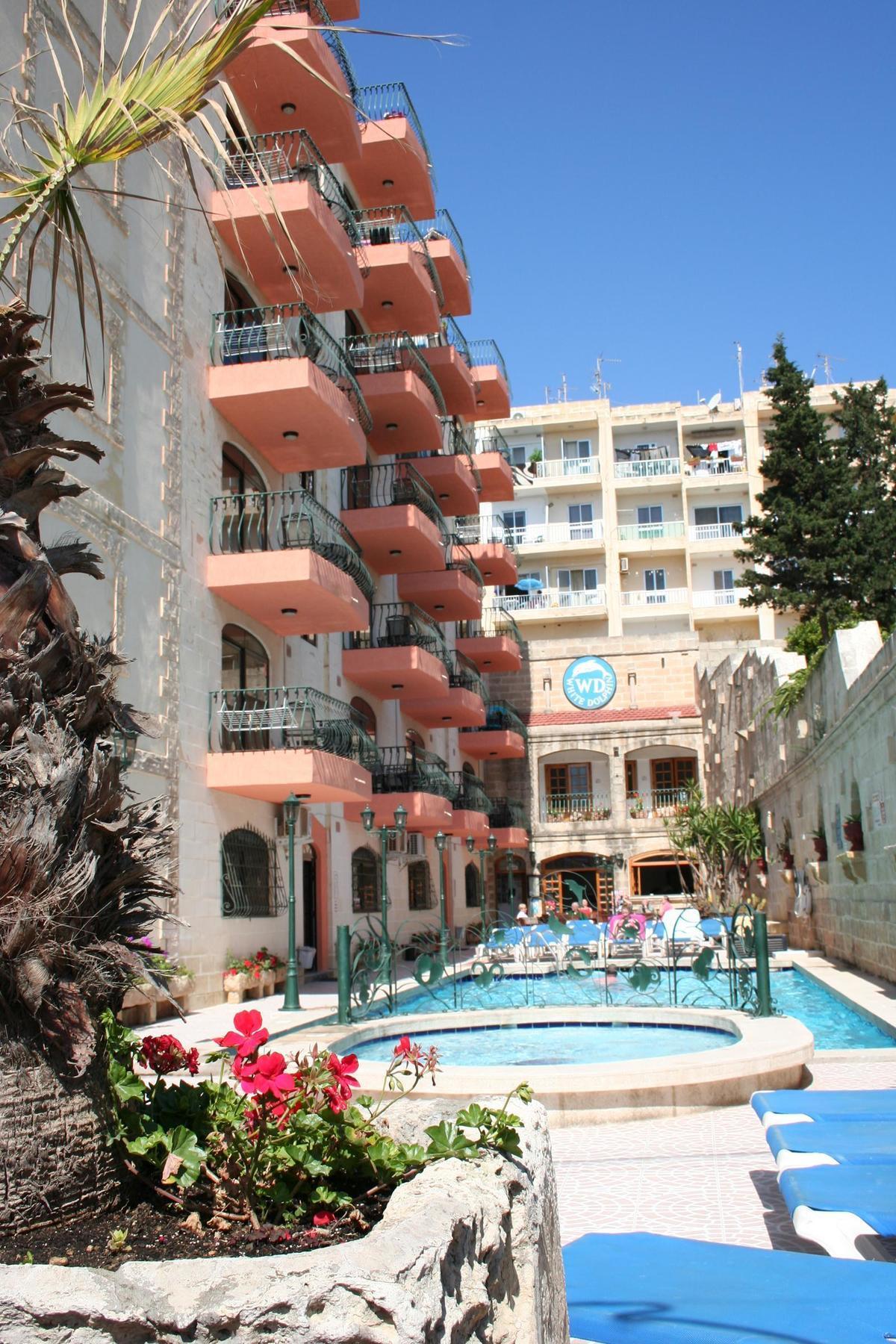 White Dolphin Complex Aparthotel Qawra Εξωτερικό φωτογραφία