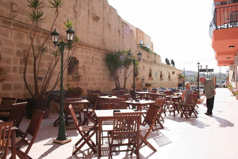 White Dolphin Complex Aparthotel Qawra Εξωτερικό φωτογραφία
