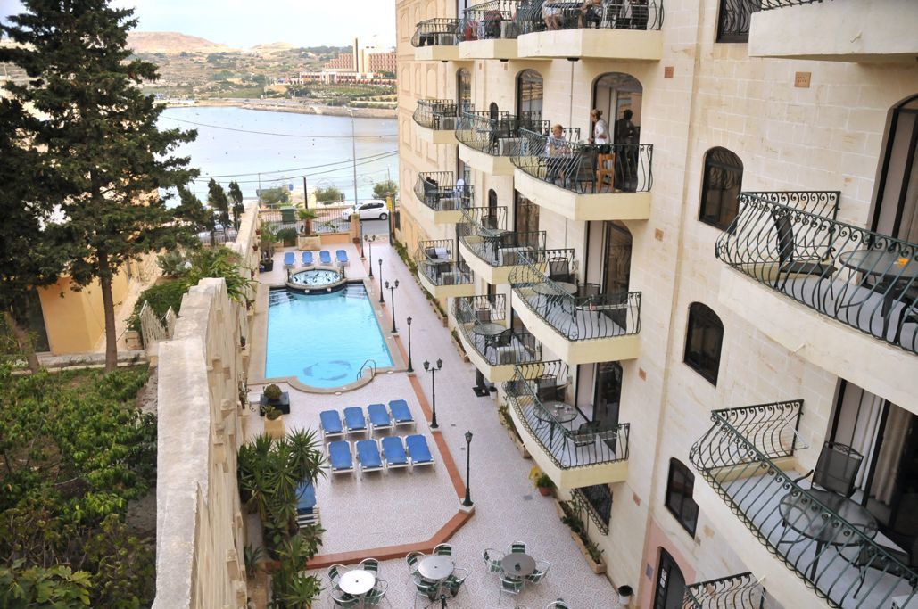 White Dolphin Complex Aparthotel Qawra Εξωτερικό φωτογραφία