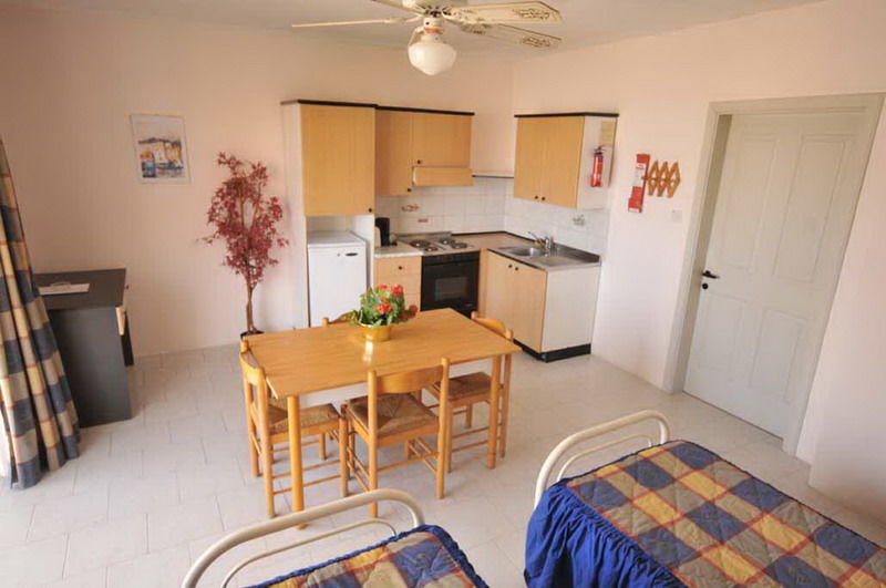 White Dolphin Complex Aparthotel Qawra Εξωτερικό φωτογραφία