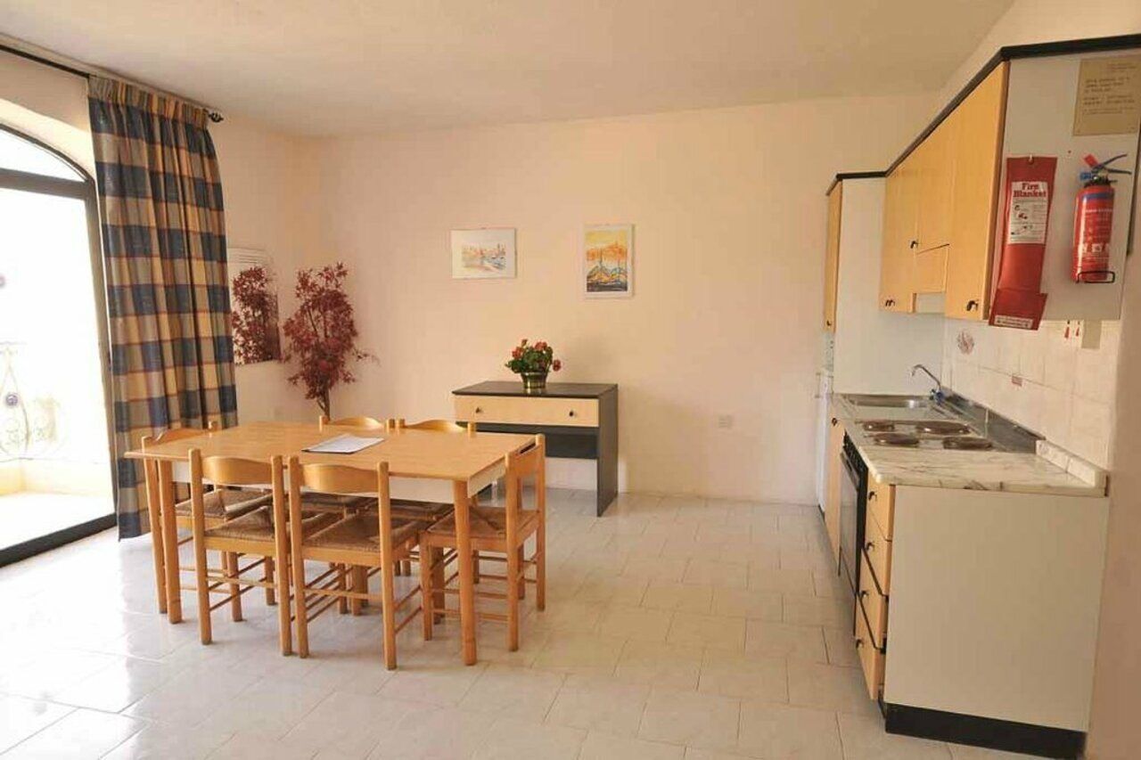 White Dolphin Complex Aparthotel Qawra Εξωτερικό φωτογραφία